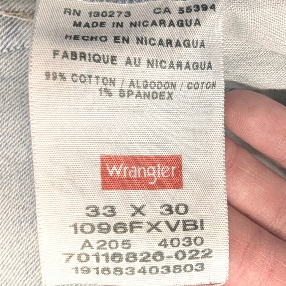 Wrangler Jeans Men 33x30 Light Blue Straight Leg Premium Quality 1096FXVBI - Picture 10 of 16